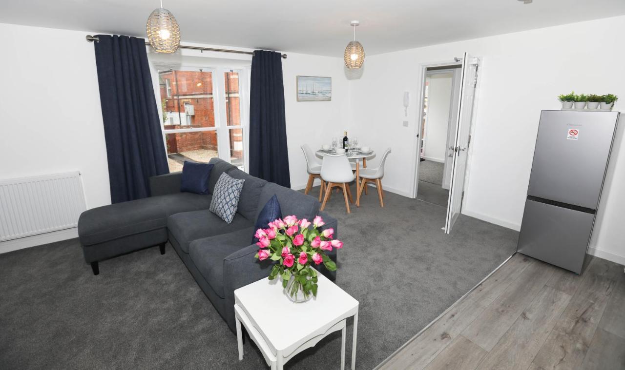 Exmouth - Apartment 2, Strand House - Modern 2 Bedroom Apartment, Perfect Location For Access To Beach & Town Centre - Sleeps 4 Guests - Hosted By Rentmyhouse Exterior photo